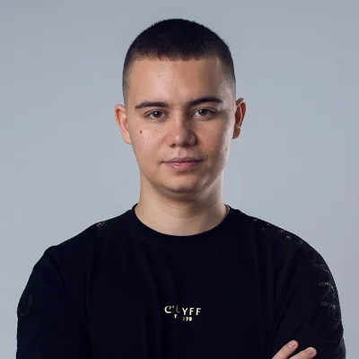 ДЕНИС ХАДЖИЕВ